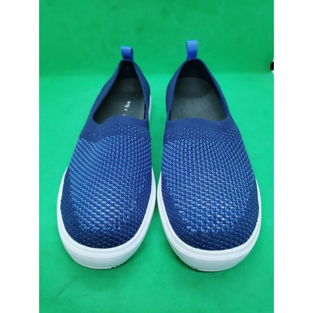 Merrell Castle Rock Women's Size 7 Loafer flats Comfort shoes Blue